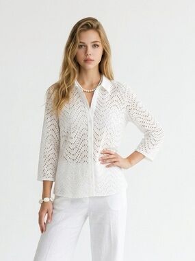 Simply Vera Vera Wang White crochet button up shirt